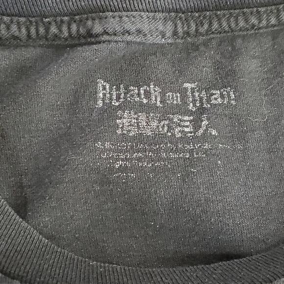 Attack on Titan Group Swords With Logo Anime Black T Shirt Large - Picture 3 of 5